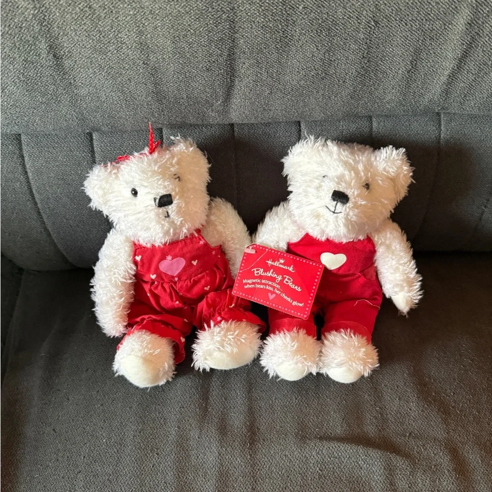 Hallmark Blushing Bears Set